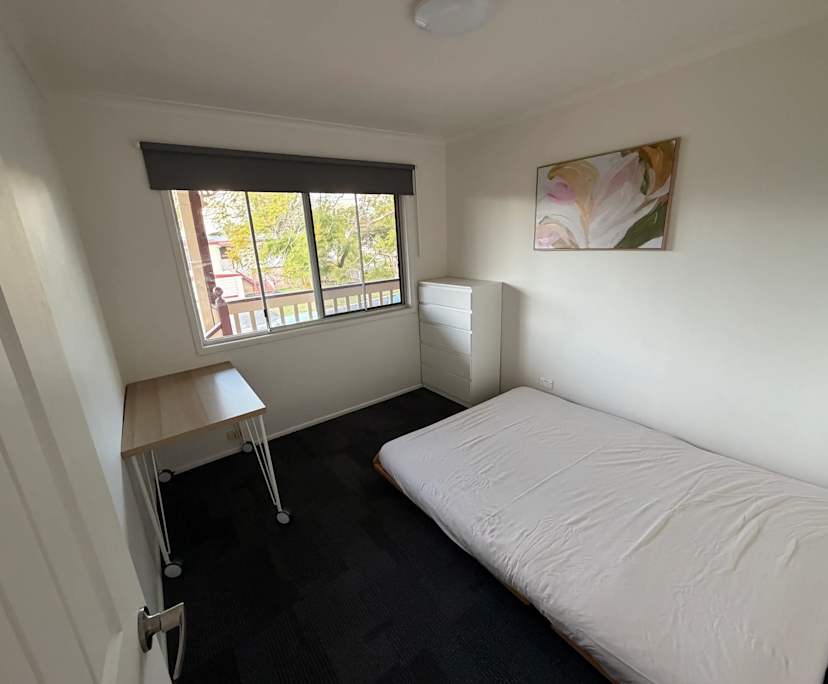 Room in a share house