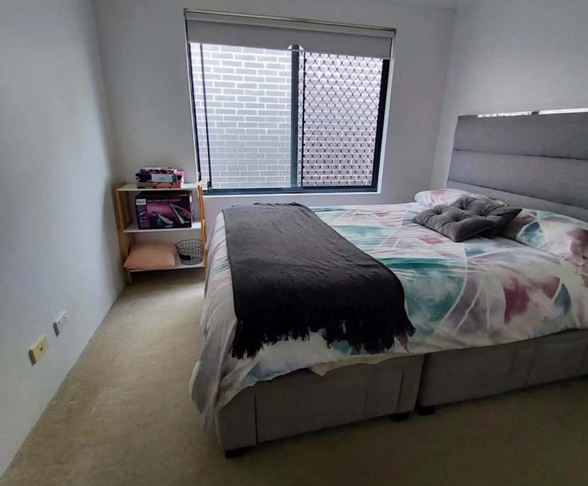 Unfurnished room with own bathroom