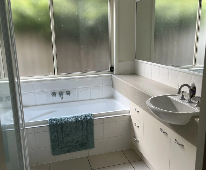 Room for Rent in Peregian Springs, Sunshine Coast
