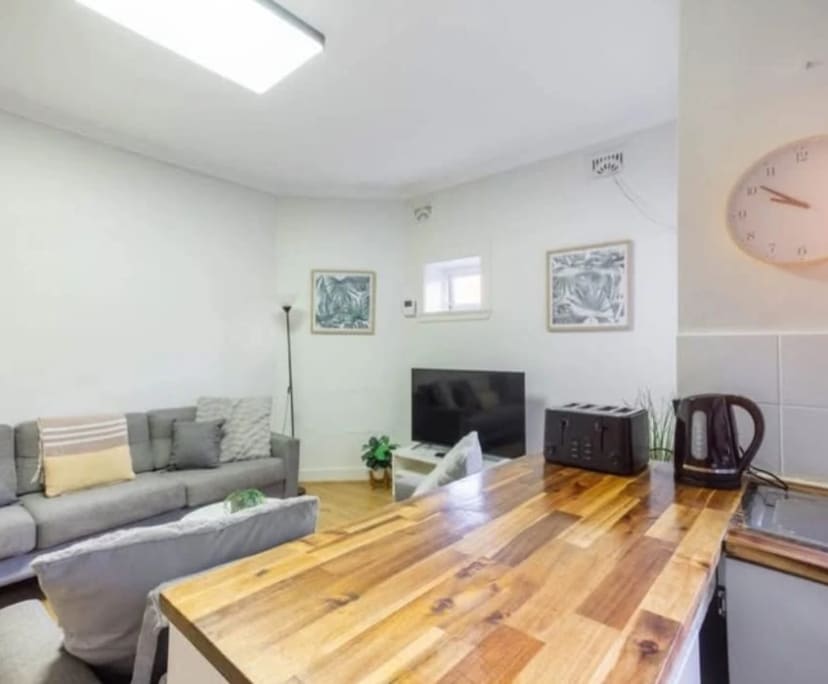 Whole property with 4 rooms for rent