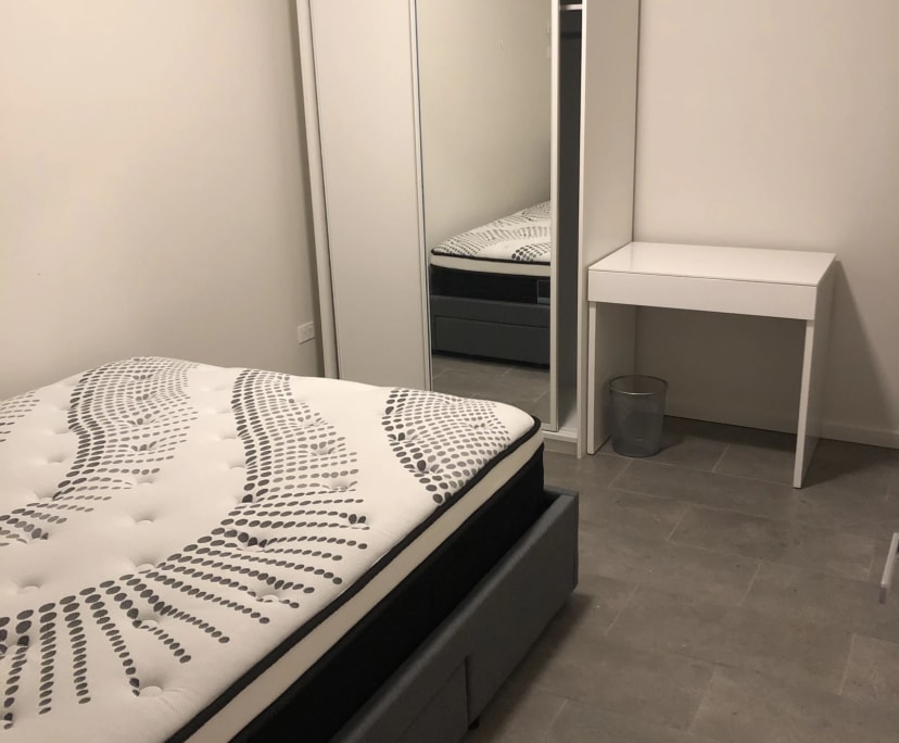 Furnished room in a flatshare