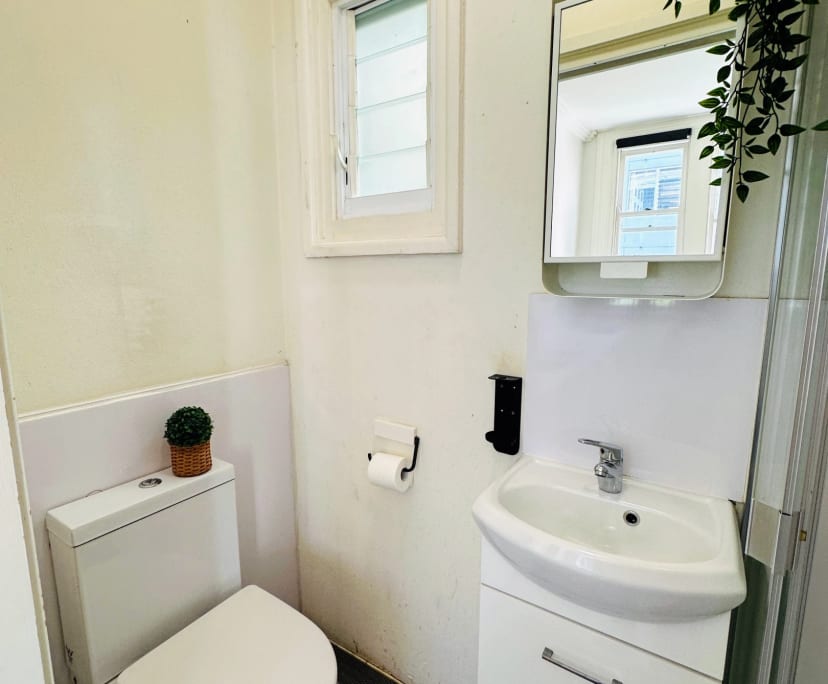 Room for Rent in Potts Point, Sydney 620, Furnish...