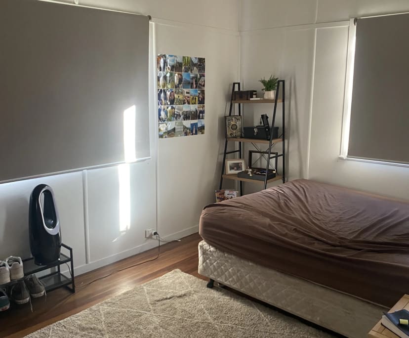 Room in a share house
