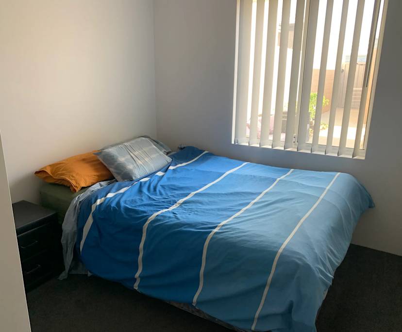 Room in a share house