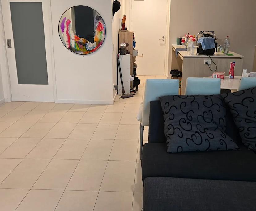 Furnished room in a flatshare