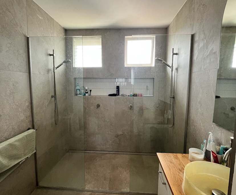 $550, Flatshare, 2 bathrooms, Burleigh Heads QLD 4220