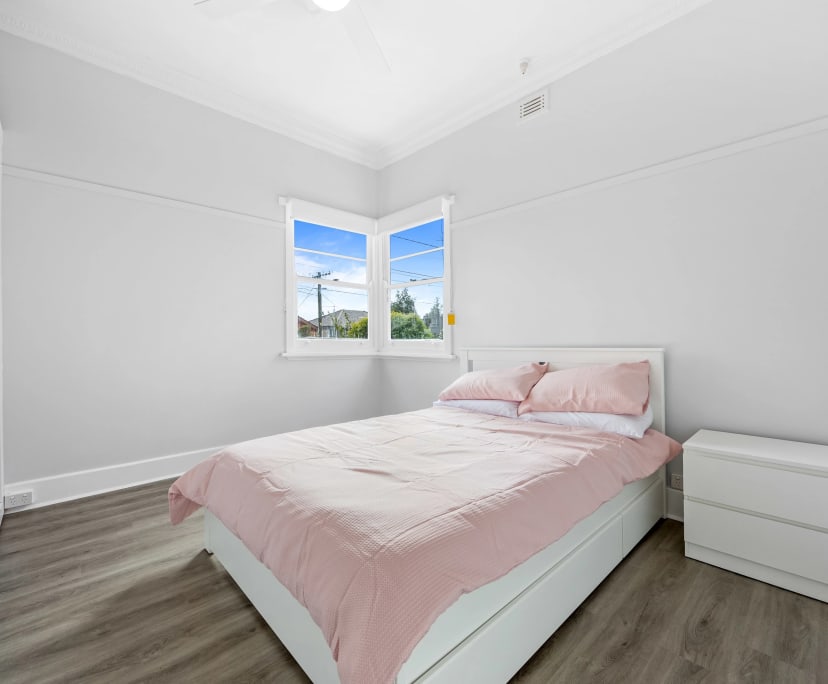 $250, Share-house, 3 bathrooms, Brown Hill VIC 3350