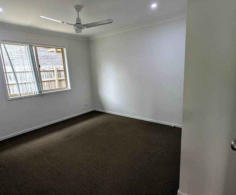 $410, Share-house, 3 bathrooms, Pimpama QLD 4209