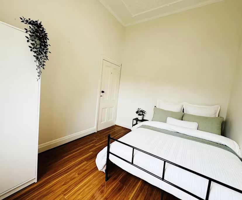 $260, Flatshare, 6 bathrooms, Campsie NSW 2194