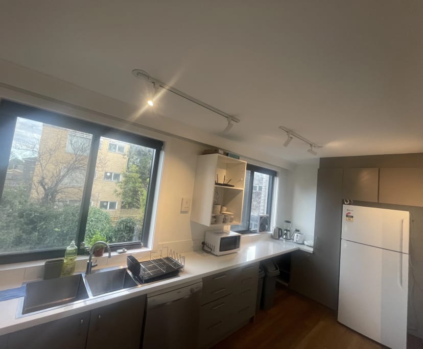 $300, Flatshare, 3 bathrooms, Saint Kilda East VIC 3183