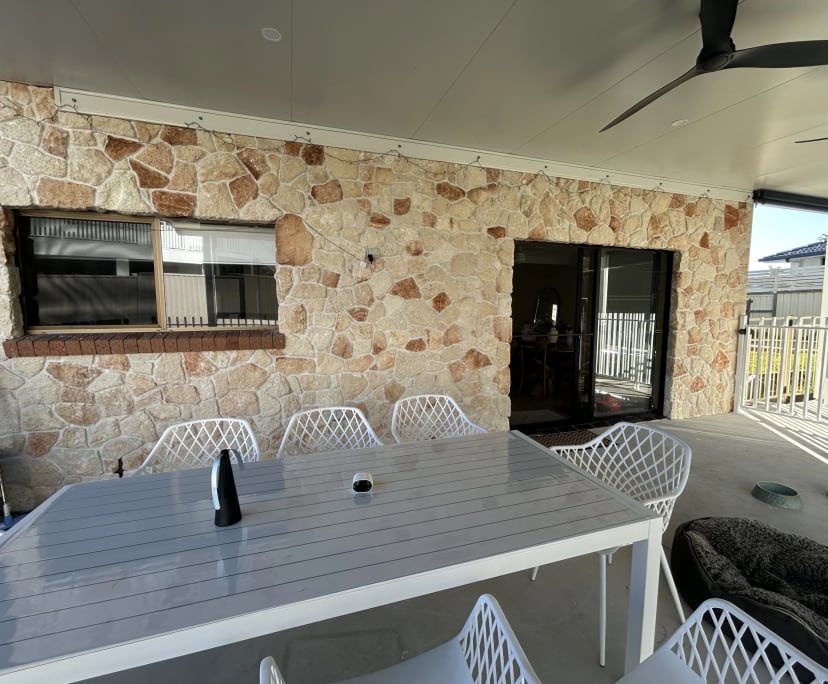 $380, Share-house, 4 bathrooms, Elanora QLD 4221
