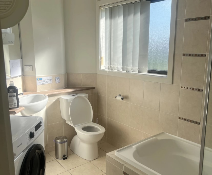 $460, Flatshare, 2 bathrooms, Southport QLD 4215