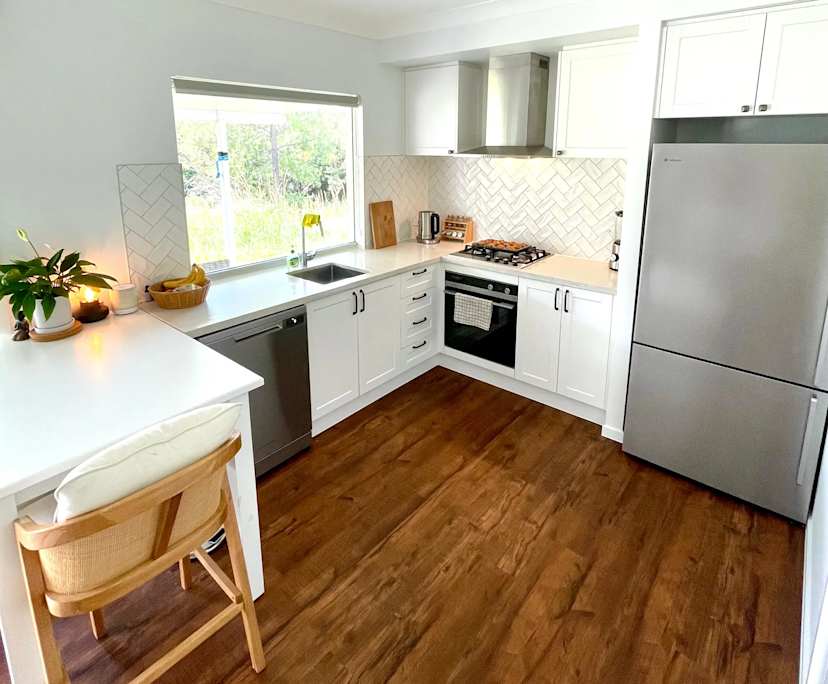 $750, Whole-property, 2 bathrooms, Samford Valley QLD 4520