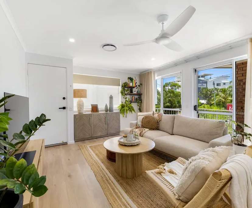 Whole property with 2 rooms for rent