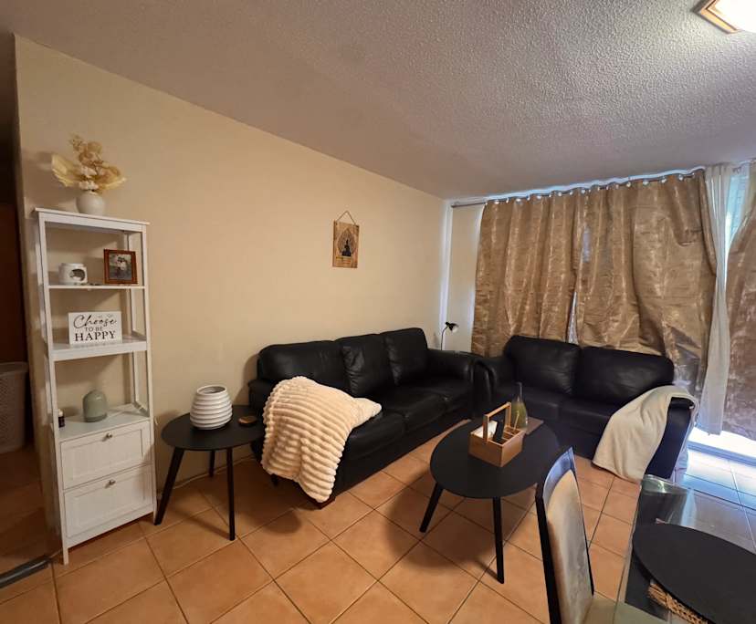 $400, Flatshare, 2 bathrooms, Mermaid Beach QLD 4218