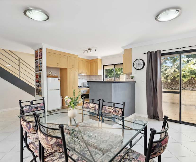 $600-650, Student-accommodation, 3 rooms, Nollamara WA 6051, Nollamara WA 6051