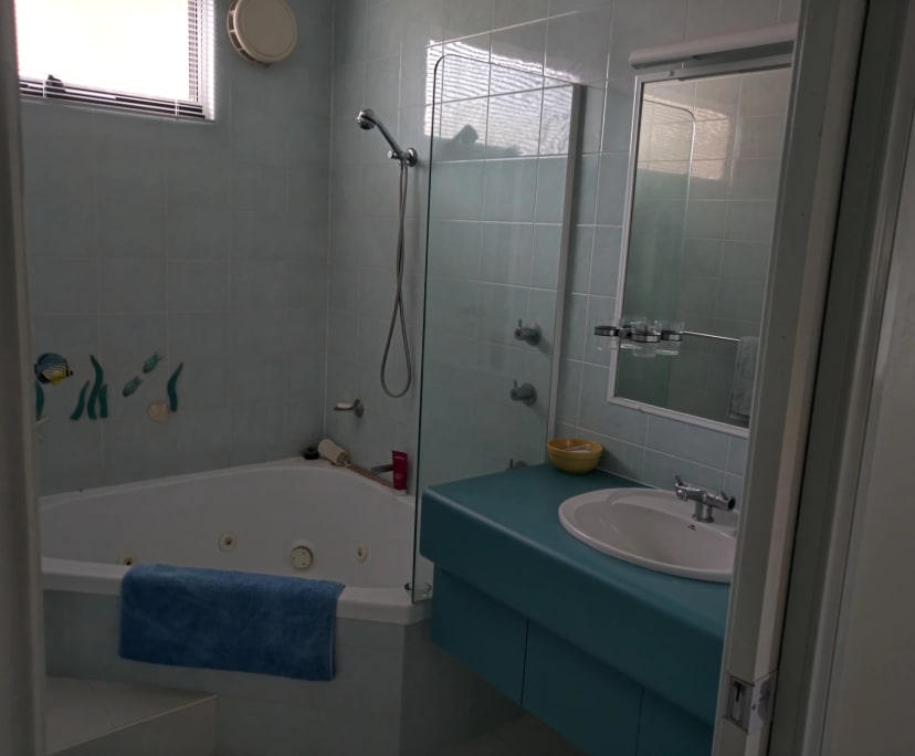 $340, Share-house, 4 bathrooms, Port Macquarie NSW 2444