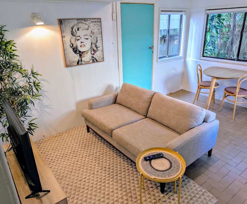 $690, 1-bed, 1 bathroom, Coogee NSW 2034