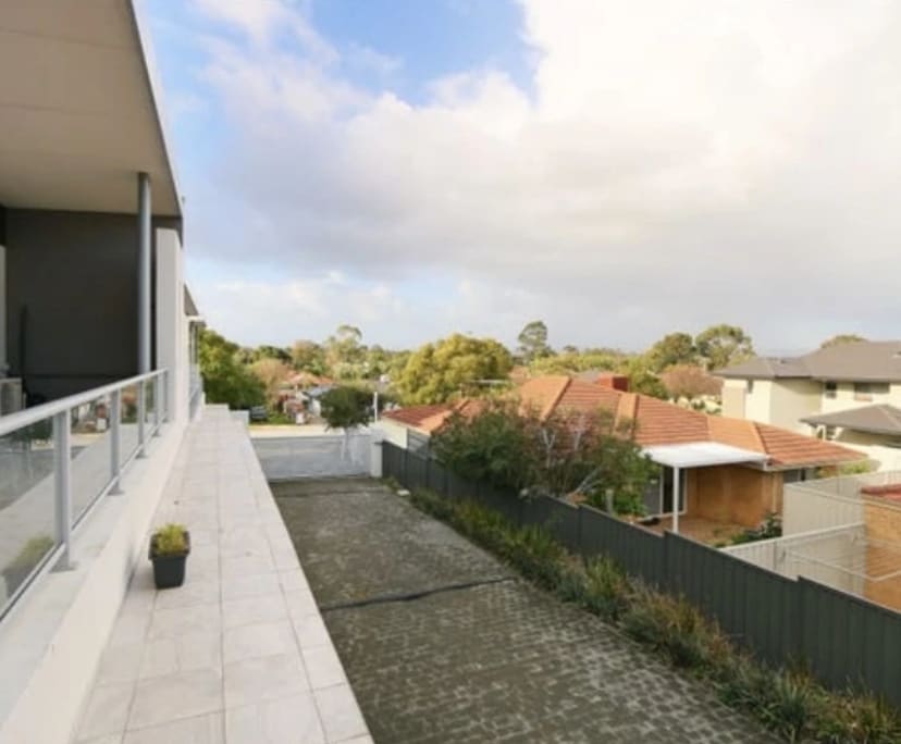 $350, Flatshare, 2 bathrooms, Rivervale WA 6103