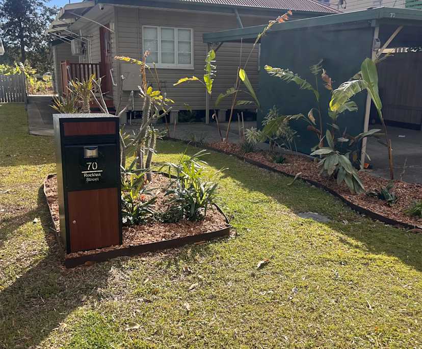 Whole property with 3 rooms for rent