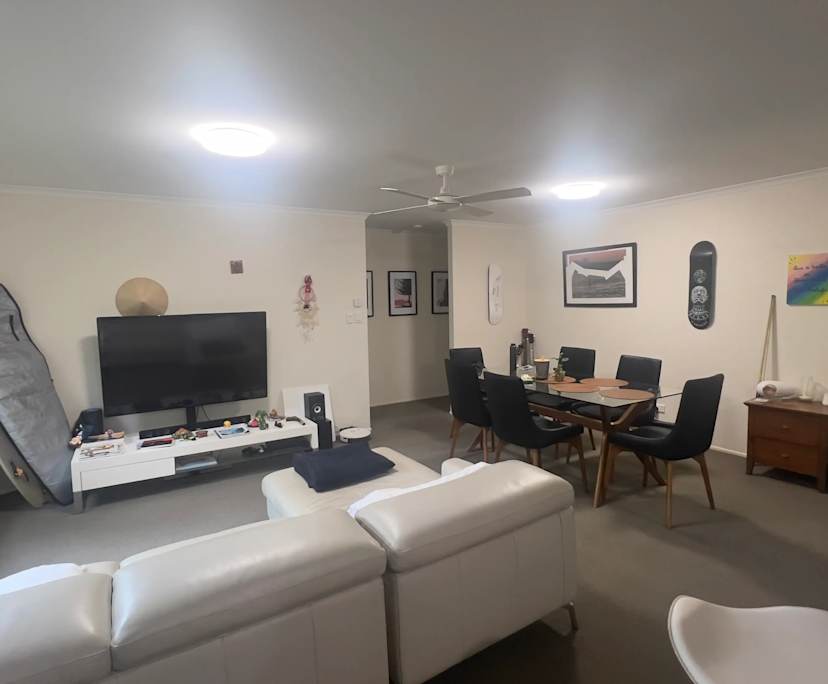 Furnished room in a share house