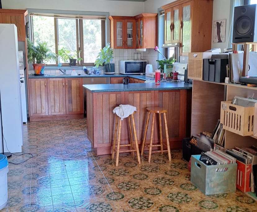 Room in a share house
