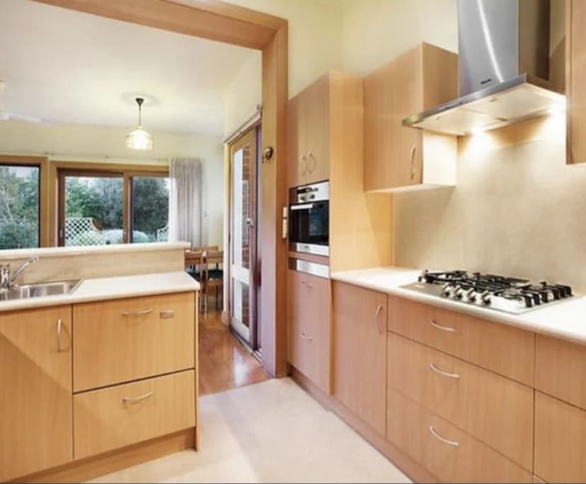 Room for Rent in Sandringham, Melbourne 240, Unfu...