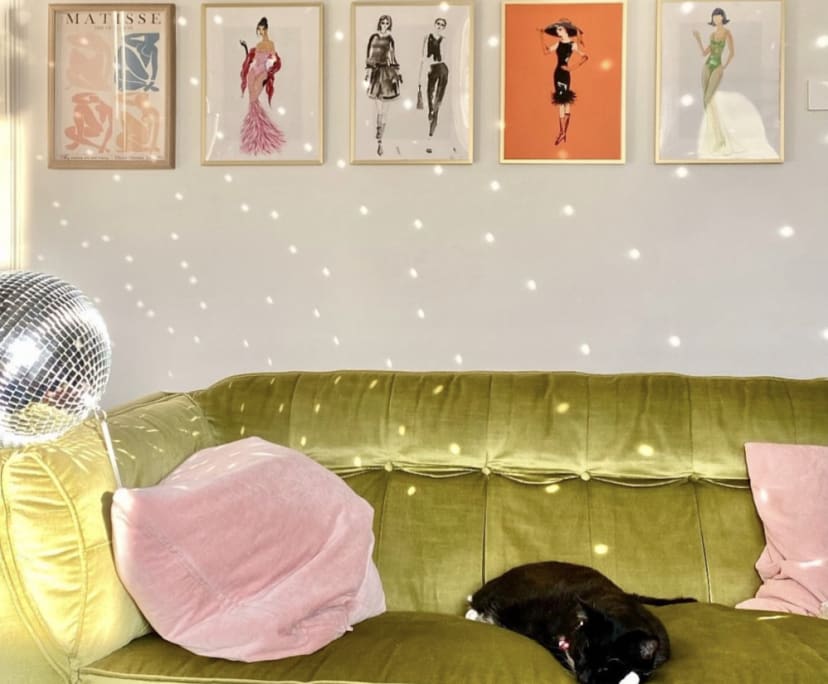 Unfurnished room in a flatshare