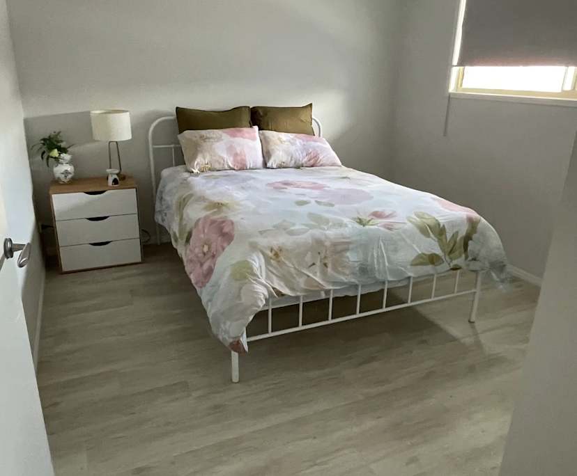 Furnished room with own bathroom