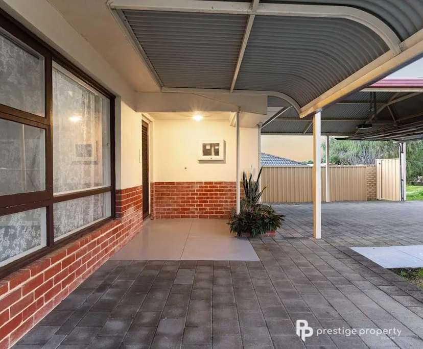 Unfurnished room in a share house