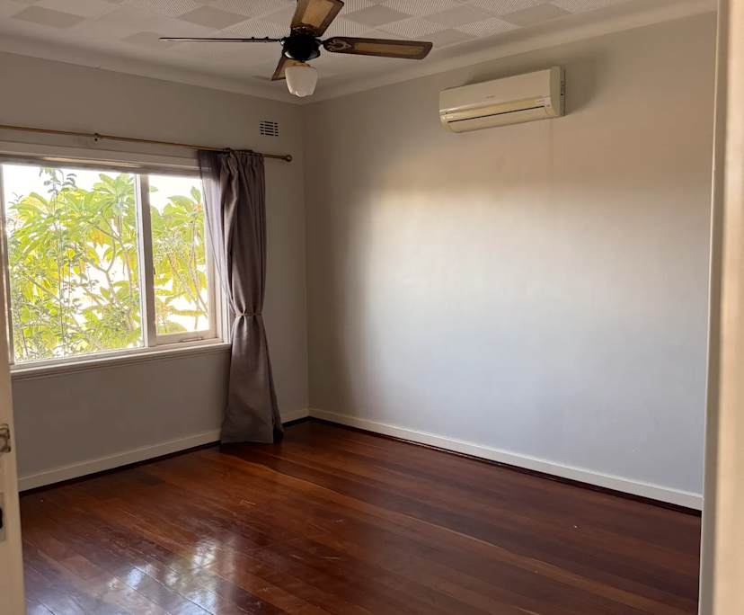 Unfurnished room in a share house