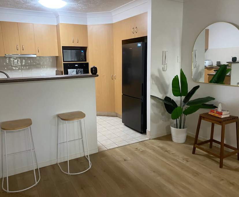 $920, Whole-property, 2 bathrooms, Burleigh Heads QLD 4220