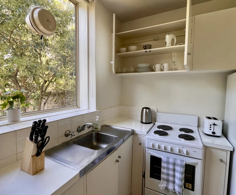 $390, Flatshare, 2 bathrooms, South Yarra VIC 3141