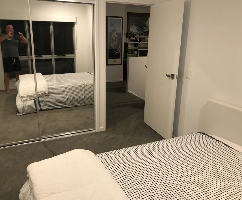 $250, Share-house, 3 bathrooms, Hope Island QLD 4212