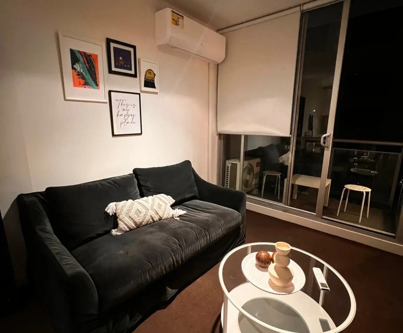 Furnished room in a flatshare