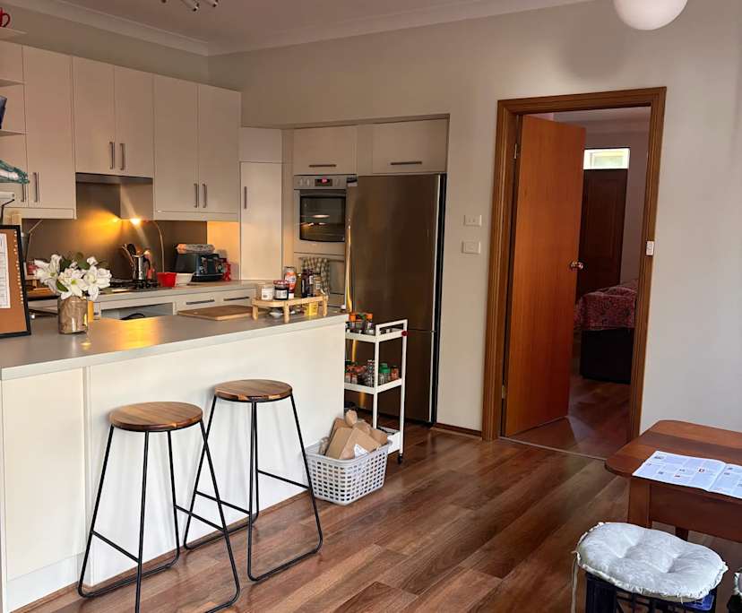 Furnished room in a flatshare