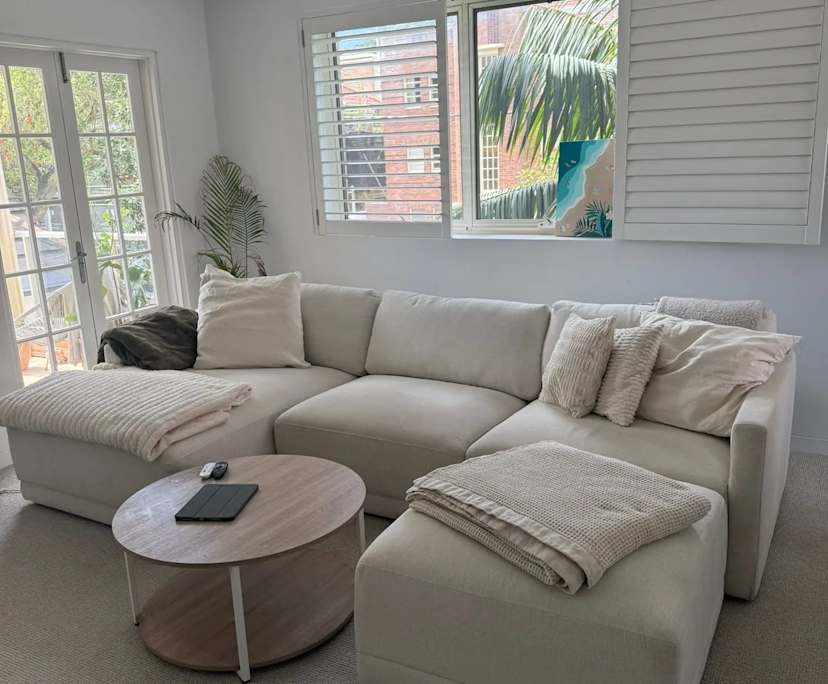 Furnished room with own bathroom