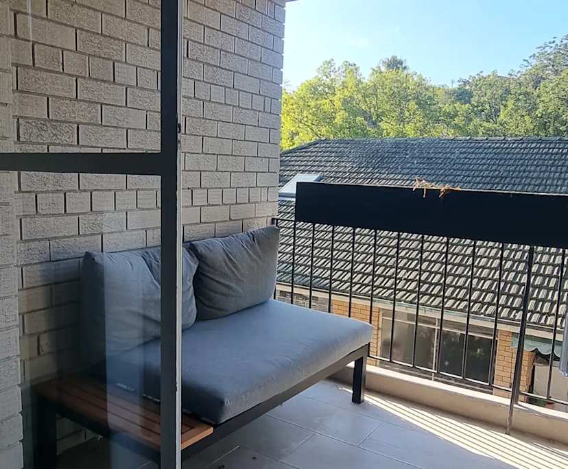 Furnished room in a flatshare