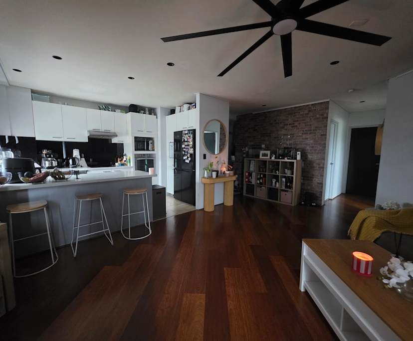 Furnished room in a flatshare