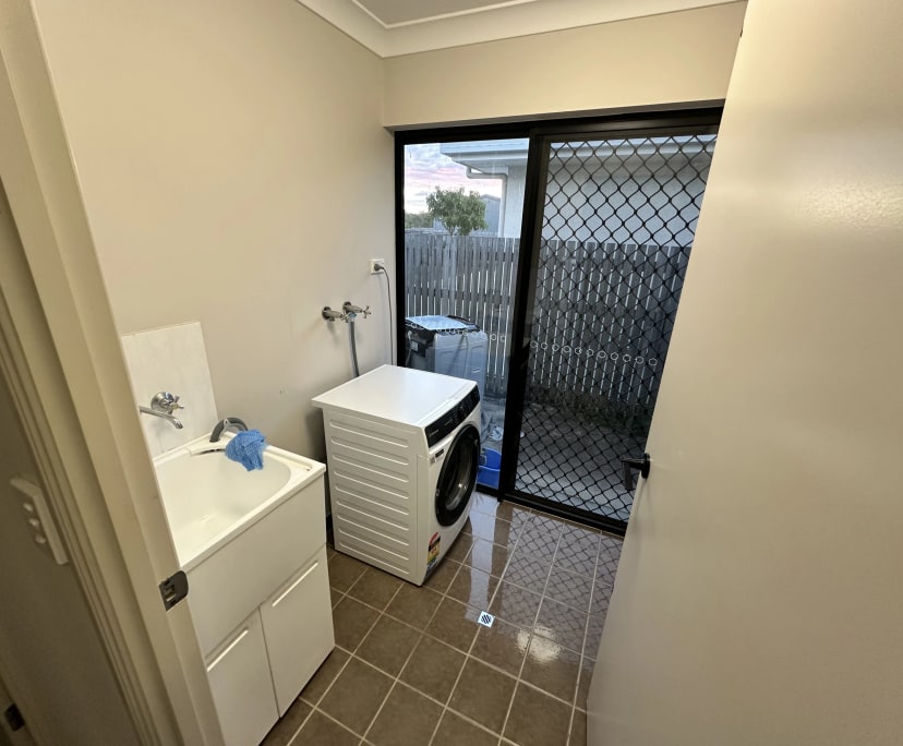 $250, Share-house, 4 bathrooms, Deeragun QLD 4818