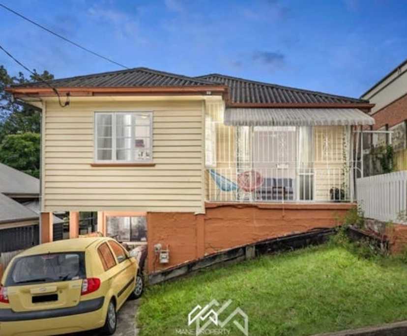 Unfurnished room in a share house