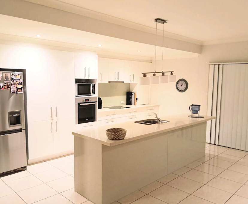 Unfurnished room in a share house