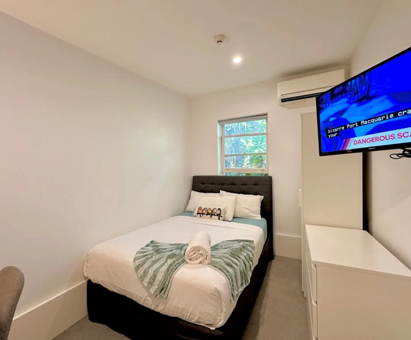 $450, Share-house, 6 bathrooms, McMahons Point NSW 2060