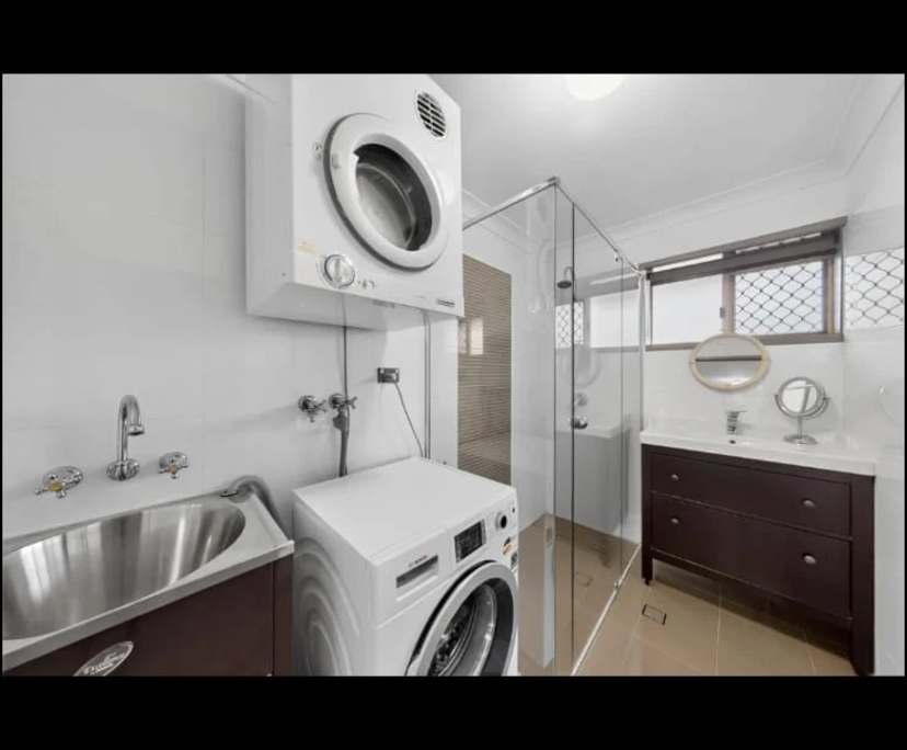 $350, Flatshare, 2 bathrooms, Kangaroo Point QLD 4169