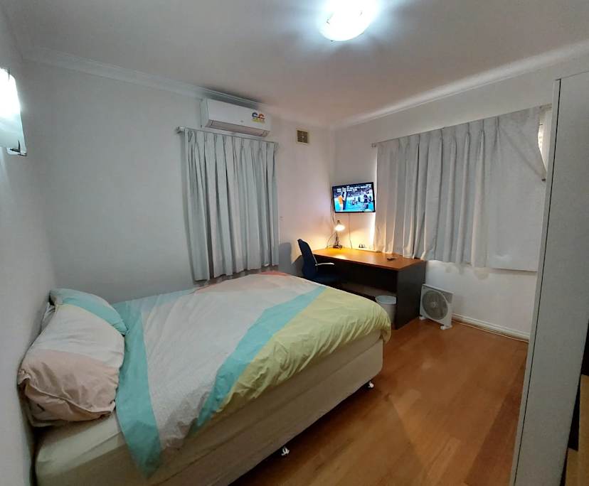 $325, Share-house, 6 bathrooms, Victoria Park WA 6100