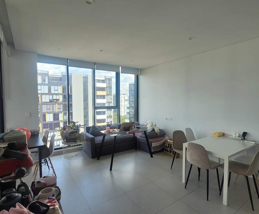 Unfurnished room in a flatshare