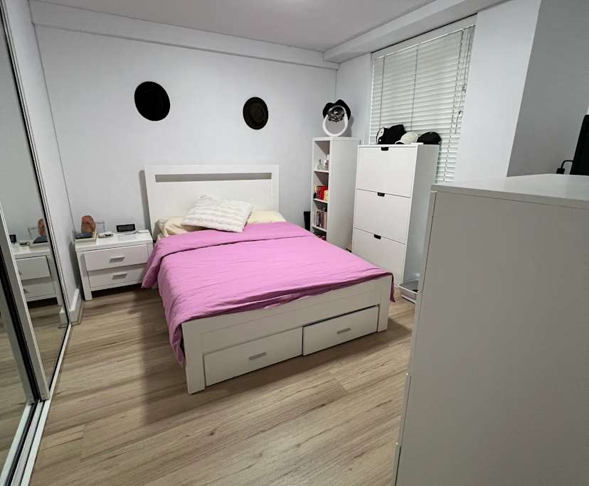 Furnished room with own bathroom