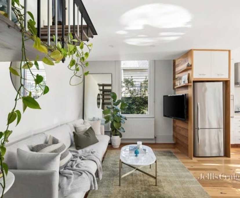 Unfurnished room in a share house