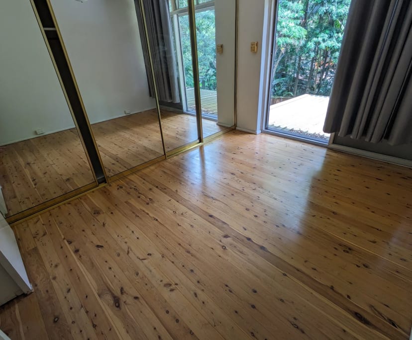 Room in a share house