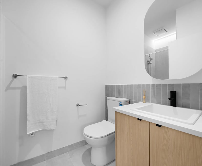 $380, Share-house, 2 bathrooms, Werribee VIC 3030